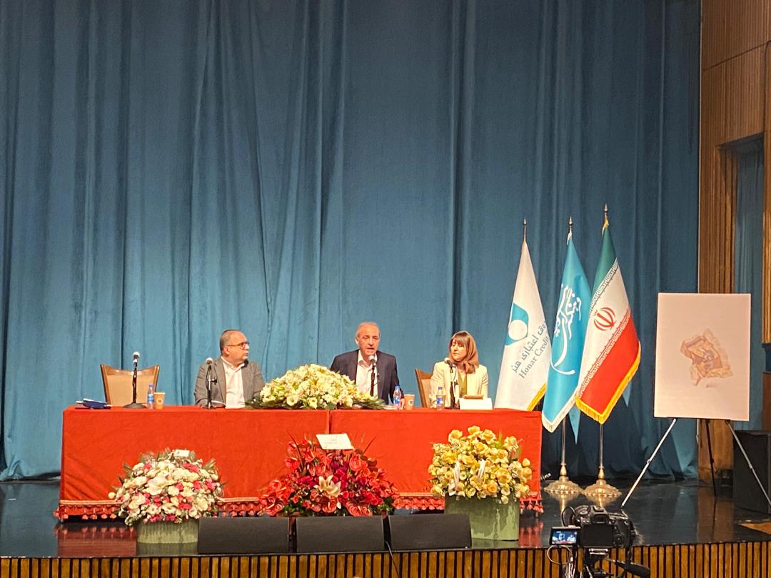 رونمایی کتاب آیدین آغداشلو