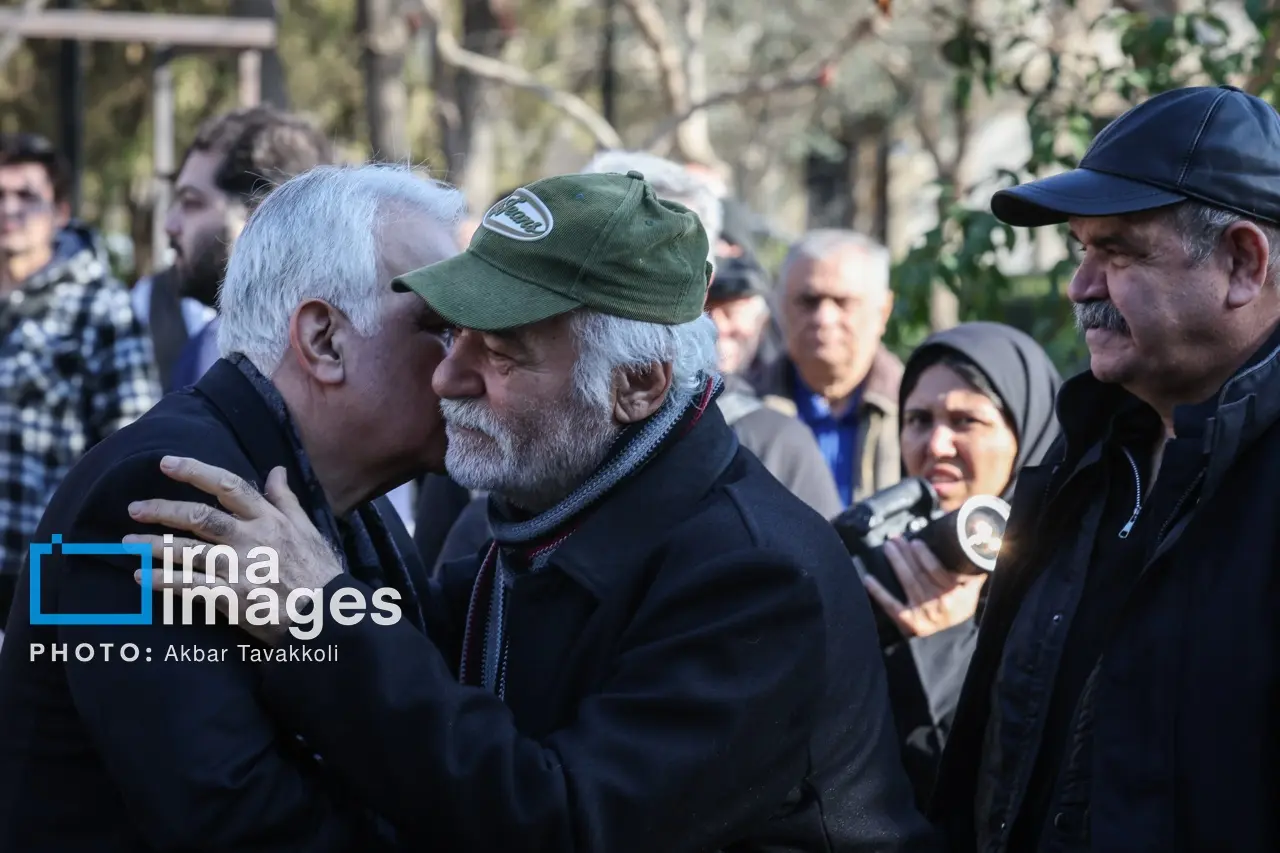 تشییع عنایت بخشی