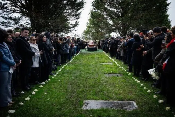 تشییع بهرام بیضایی