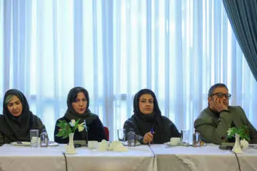 دیدار هنرمندان با محمدرضا عارف 