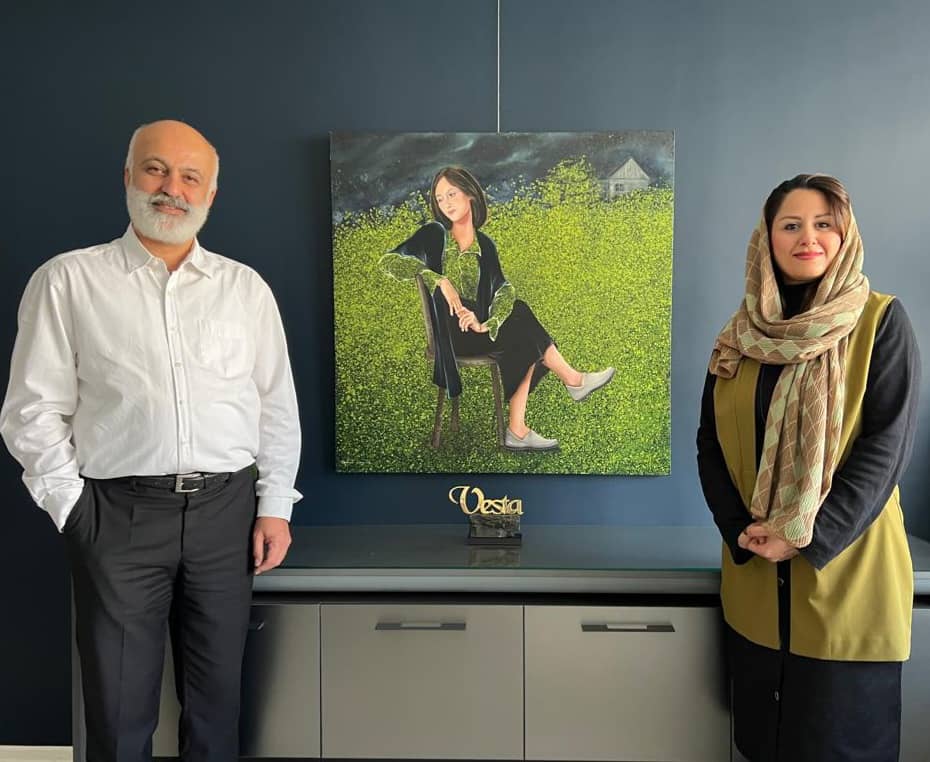 Hamidreza Shafiei,  Roshanak Sattari