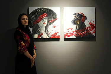 افتتاحیه نمایشگاه دو نفره آثار نقاشی حمید زارع و الناز صباغ‌پور در گالری ژاله