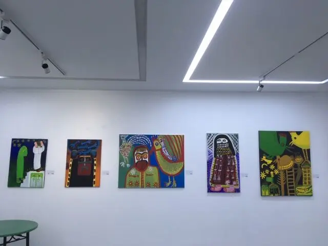 نمایشگاه آثار اکرم سرتختی با عنوان «رنگ زندگی» در گالری ثالث