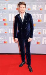 rs_634x1024-200218102538-634-niall-horan-2020-brit-awards