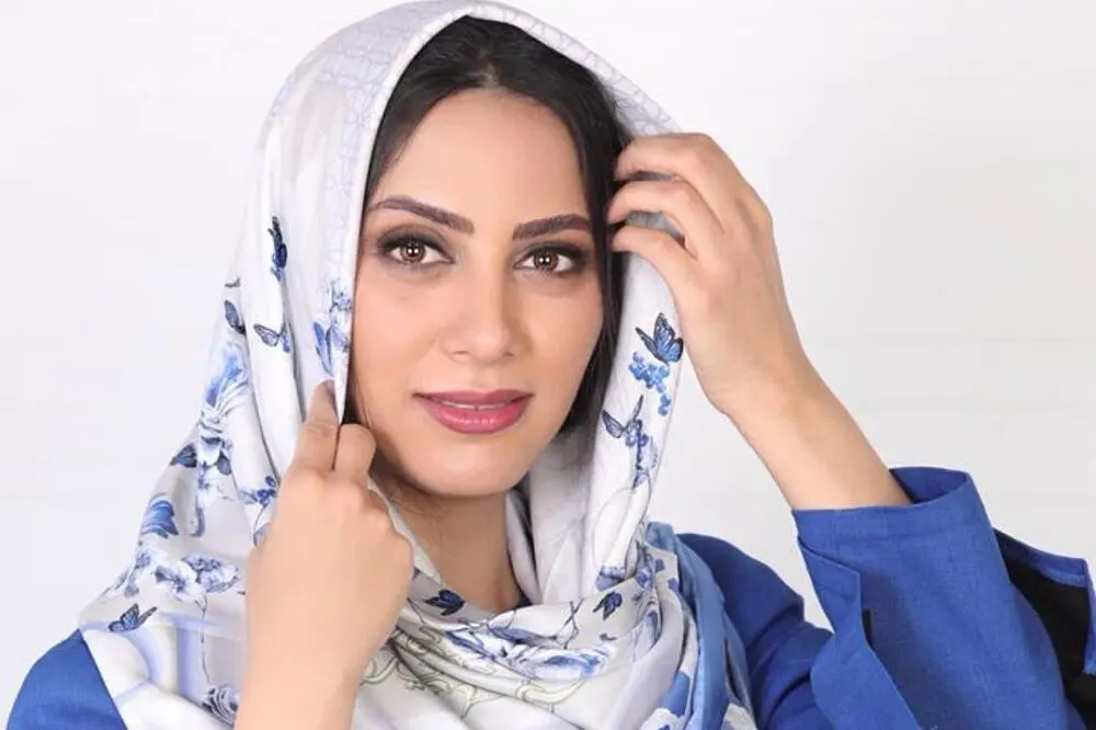 مونا فرجاد در "خداحافظ دختر شیرازی" / عکس