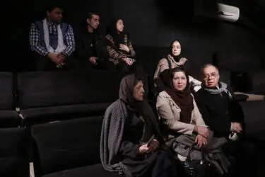 دیدار عارف و فراکسیون امید مجلس از نمایش "فصل بهارنارنج" را ببینید