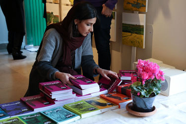 رونمایی از سومین کتاب سال پیش نگاه در گالری گلستان