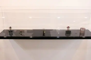 نمایشگاه آثار برگزیدگان جواهرسازی هنری معاصر در گالری آریا