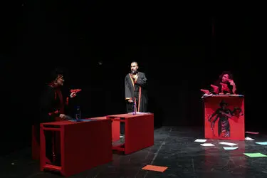 نمایش "شاهدین اعدام" در تماشاخانه مهرگان