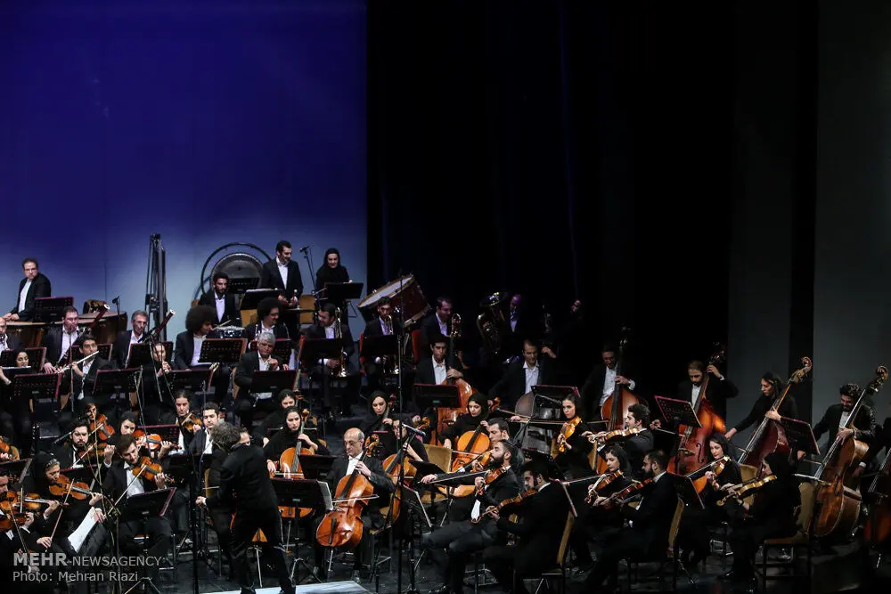 Tehran’s Symphony Orchestra performs in Vahdat Hall