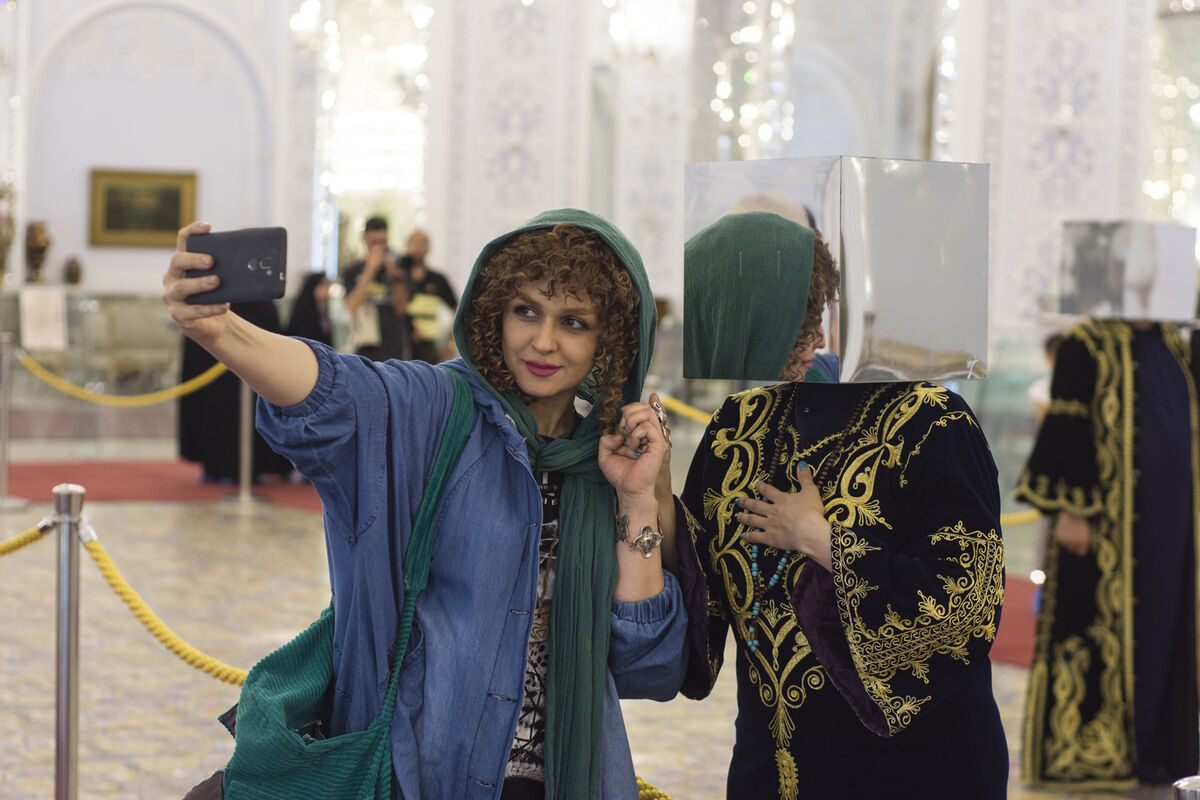 اجرای پرفورمنس 