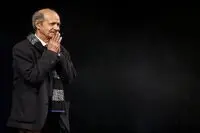 دیدار با هوشنگ آزادی‌ور در بزرگراه نیایش + جدول نمایش فیلم مستند «چهارخواب برای پنج آواز» در جشنواره فیلم کوتاه تهران