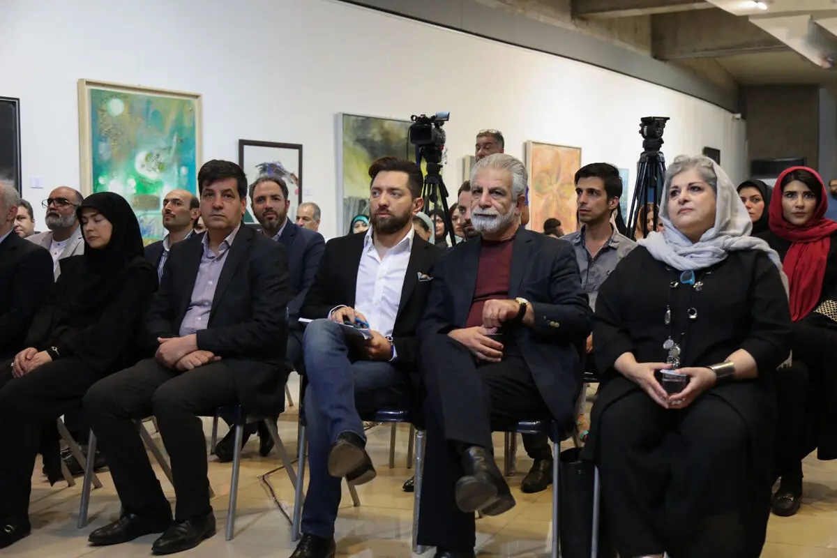 نمایشگاه و فروش آثار 