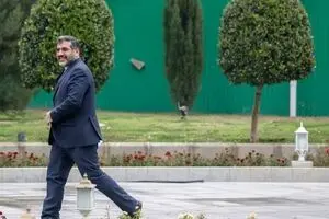 وزیر ارشاد: هنرمندانی که در جریانات خاصی بودند اظهار پشیمانی کردند فضای کار برای آنان فراهم می کنیم‌ اما برای کسانی که همچنان سر ناسازگاری شرایط متفاوت است