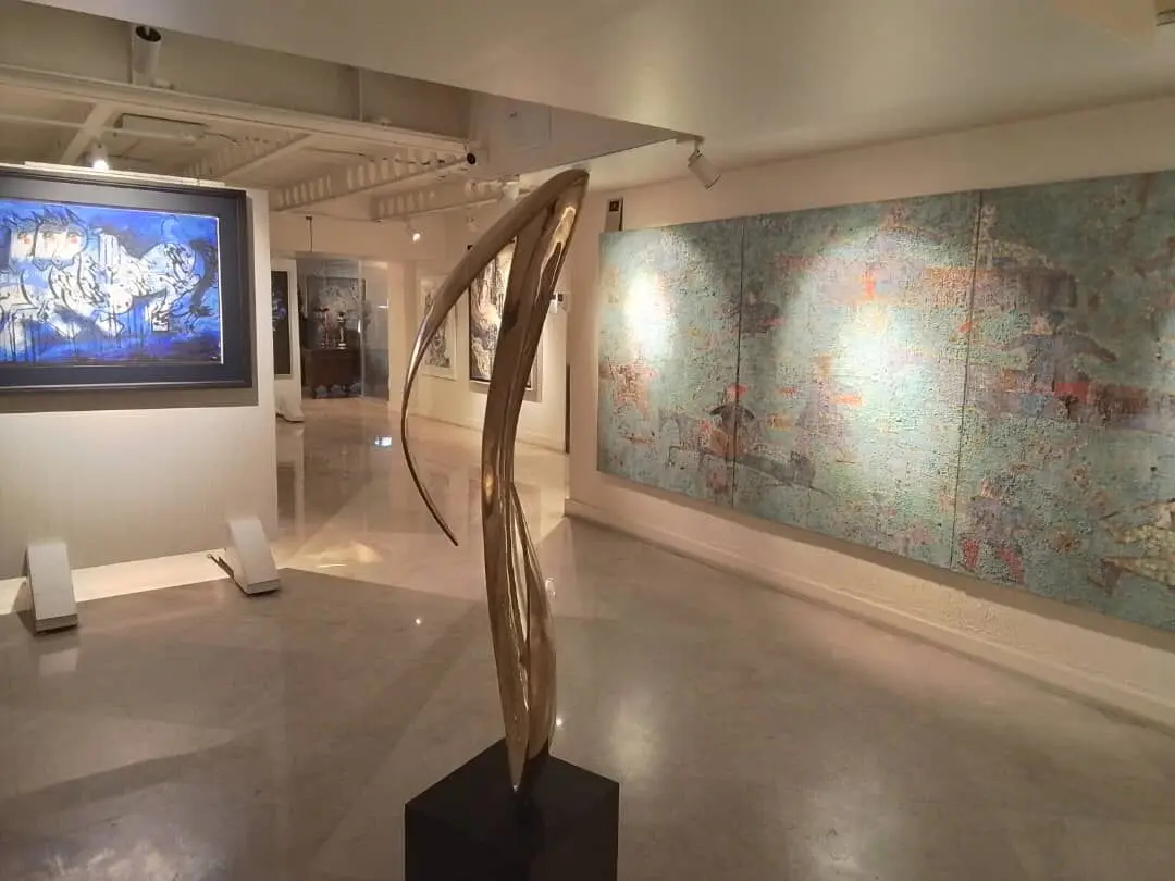 Raha Gallery Collection 
