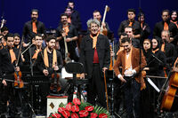 خاتمی و بهشتی در کنسرت ارکستر 80 نفره نادر مشایخی/گزارش تصویری 