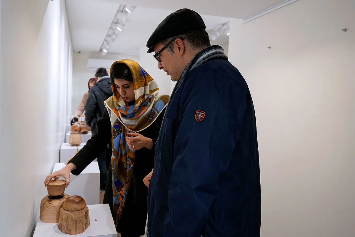 نمایشگاه فرفره های داود ملایی در گالری بهارک