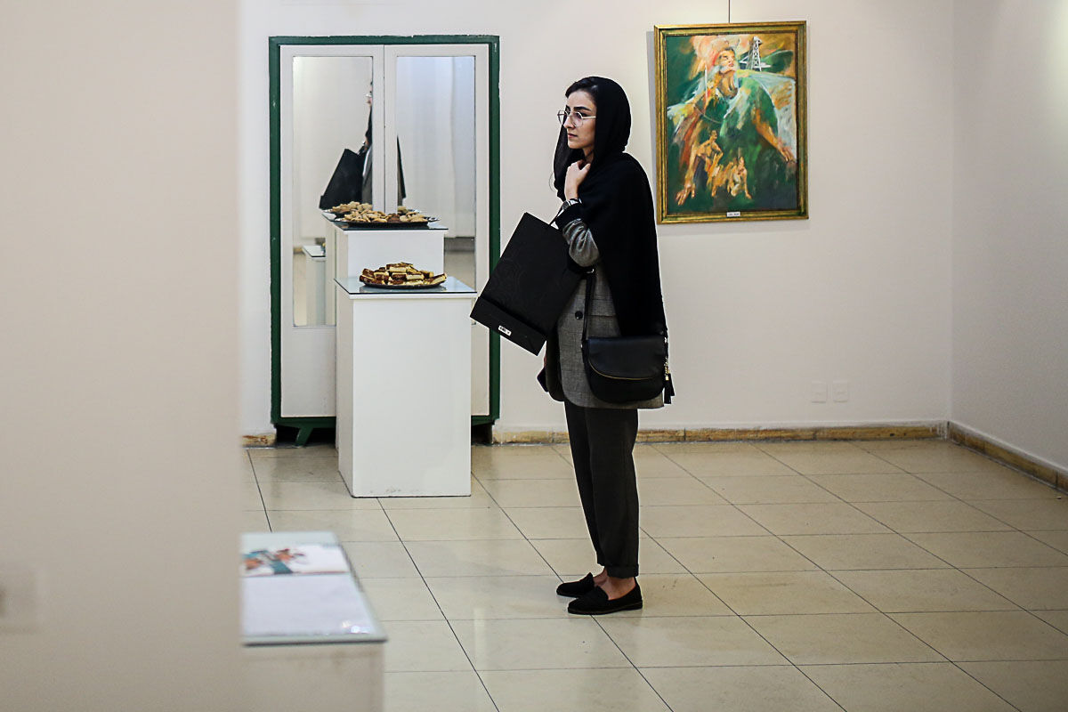 نمایشگاه نقاشی زیبا بیک محمدلو در گالری هفت ثمر