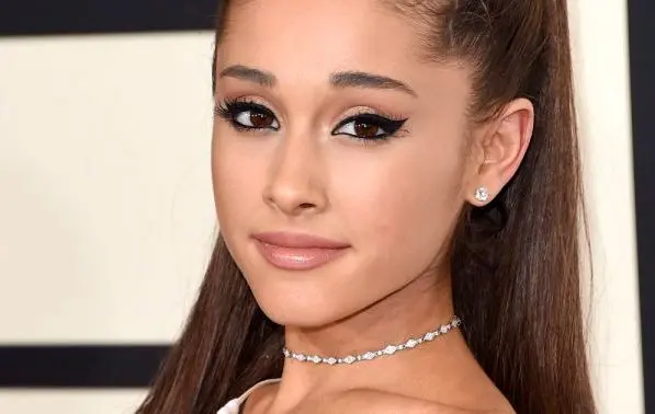 آشنایی با خواننده کنسرتی که جان نوزده نفر را گرفت