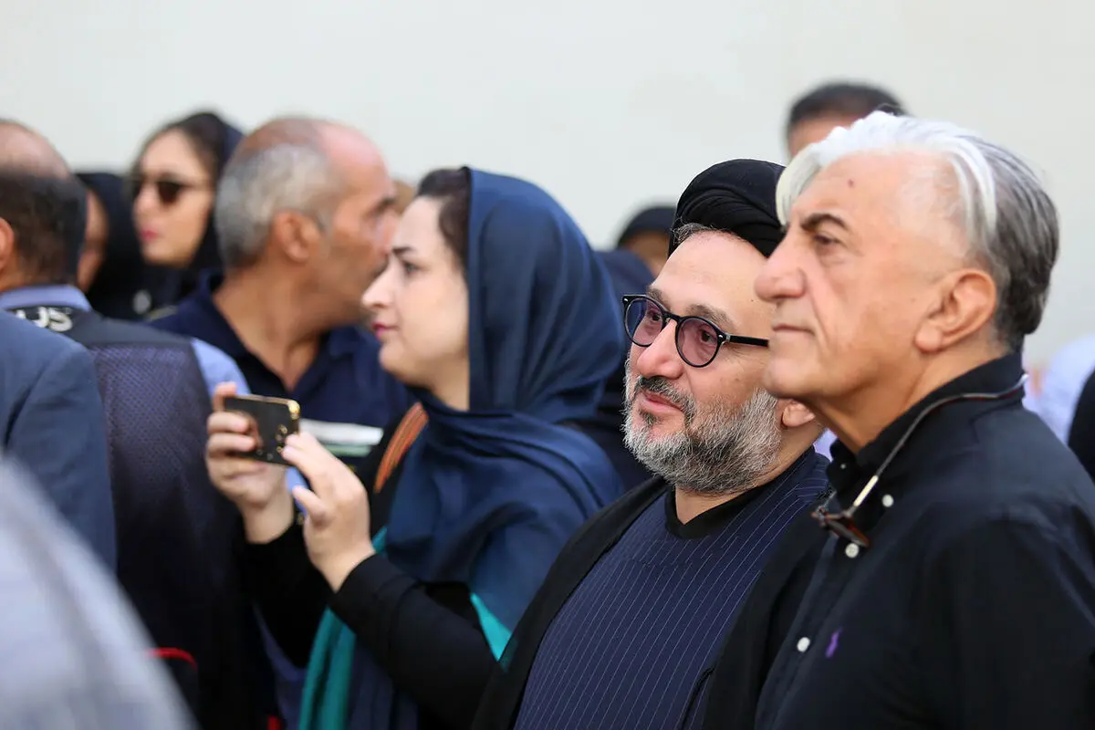 تشییع پیکر سید ضیاءالدین دری از خانه سینما