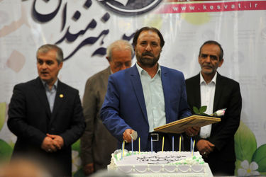 تجلیل از هنرمندان پیشکسوت متولد اردیبهشت ماه