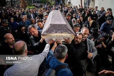 تشییع پیکر رضا داوودنژاد