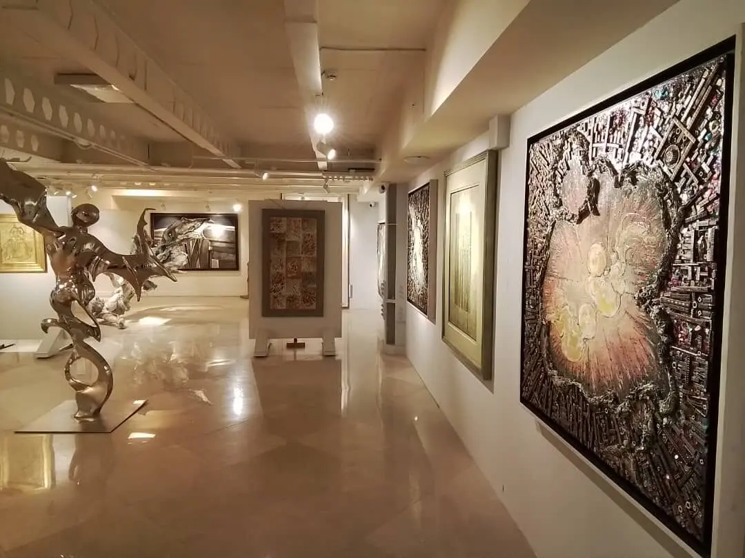 Raha Gallery Collection 