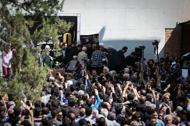 تشییع پیکر ناصر ملک مطیعی در خانه سینما