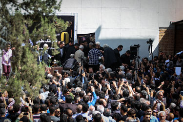 تشییع پیکر ناصر ملک مطیعی در خانه سینما