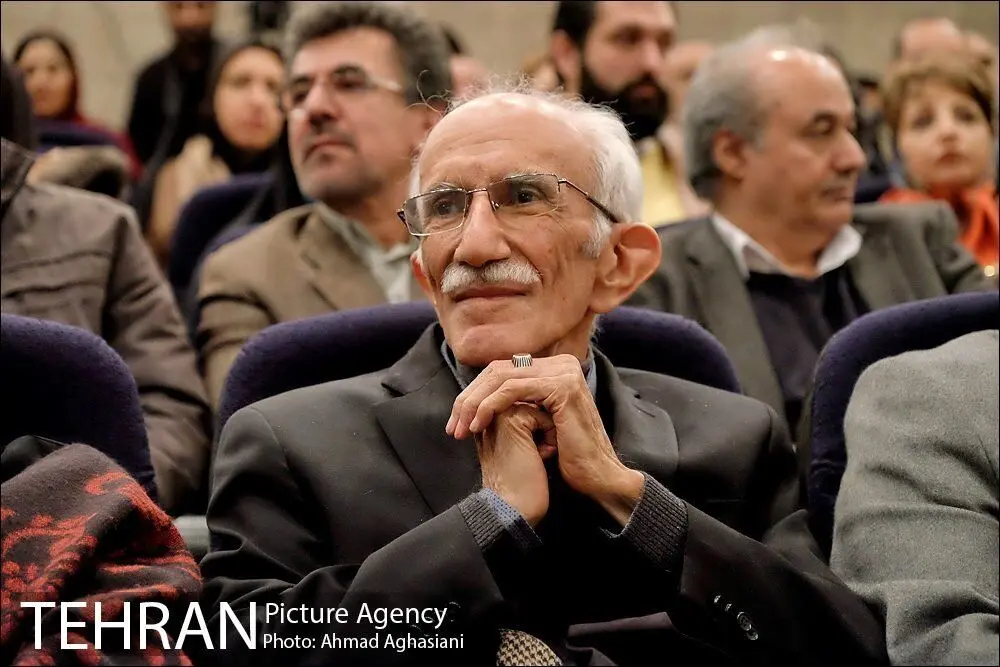 Calligrapher Gholam-Hossein Amirkhani honored as Living Human Treasure