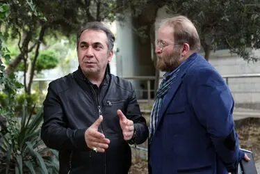 تشییع پیکر عارف لرستانی از مقابل تالار وحدت