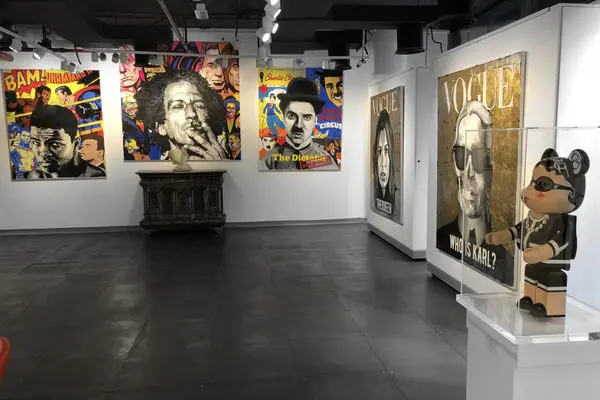 Sconci art gallery  is focused of modern and contemporary art 
