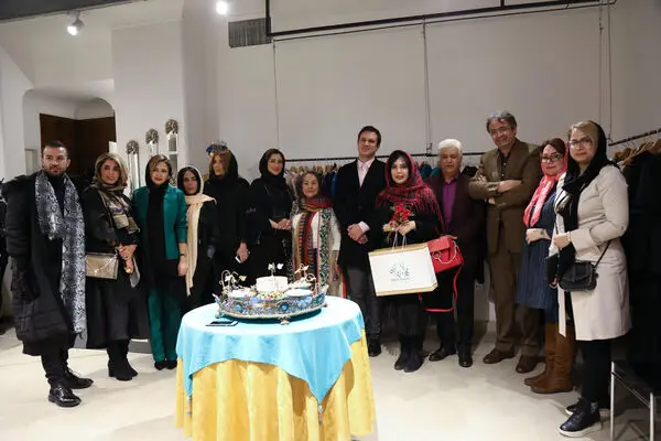 ببینید: لباس خاص ملکه برونئی در تهران رونمایی شد