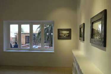نمایشگاه عکس سکوت در عمارت روبرو