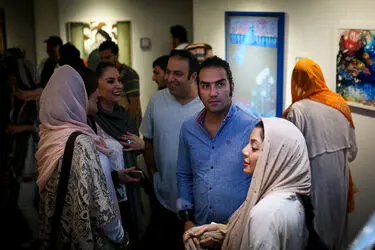 نمایشگاه گروهی نقاشی "و این منم" در گالری ایوان