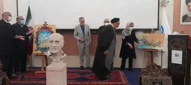 دومین جایزه آینه دار دوران