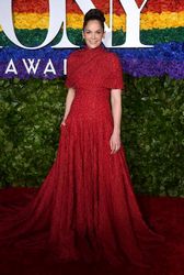 tony-awards-red-carpet-2019-280433-1560123711131-image.500x0c