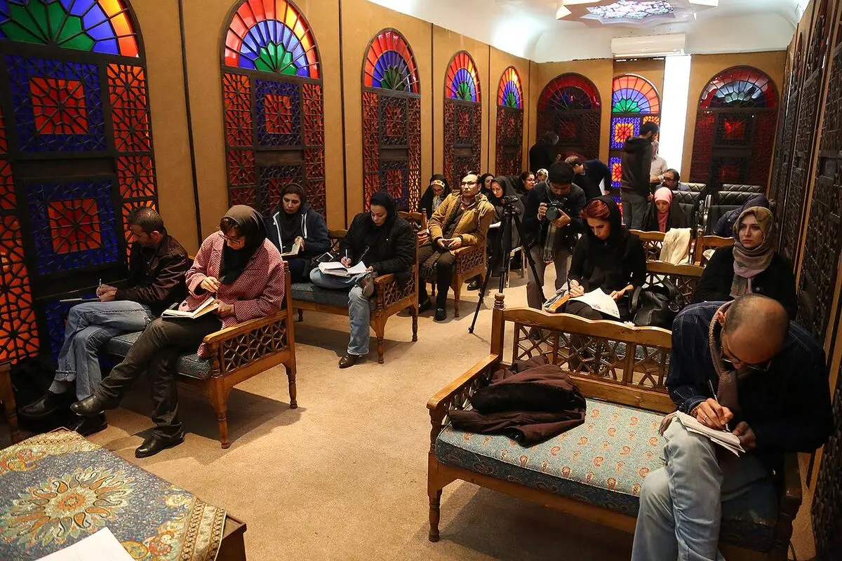 نشست خبری ششمین دوسالانه نقاشی دامون فر