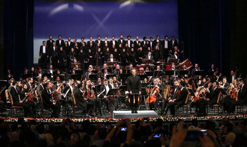 Tehran Symphony Orchestra Will Celebrate Yalda
