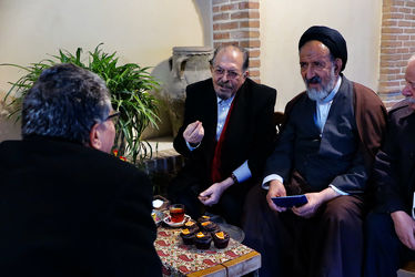 مراسم اهدای لوح به شرکت کنندگان نمایشگاه آینه دار دوران