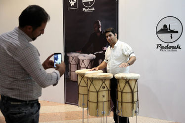 رونمایی از دو ساز کوبه ای "دف" و "دُم دُم" در برج میلاد تهران