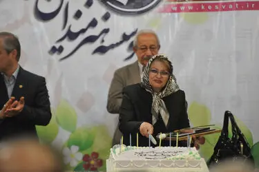 تجلیل از هنرمندان پیشکسوت متولد اردیبهشت ماه