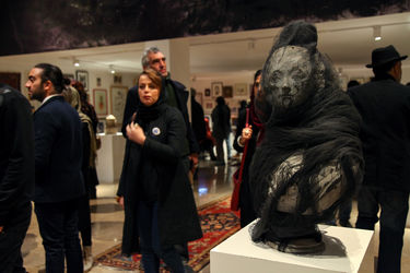 نمایشگاه چهره / تصویری از خود به انتخاب فریدون آو