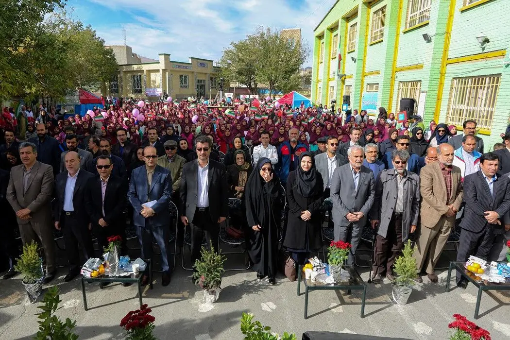 رونمایی از پوستر بیست و پنجمین جشنواره بین‌المللی تئاتر کودک و نوجوانان