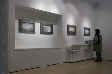 نمایشگاه عکس سکوت در عمارت روبرو