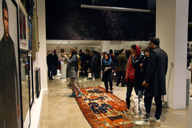 نمایشگاه چهره / تصویری از خود به انتخاب فریدون آو