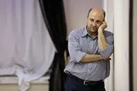 مدیرعامل خانه تئاتر: وعده‌های مسئولین تو خالی است/بیکاری هنرمندان در اوج