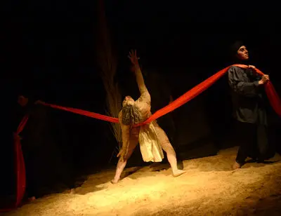 ببینید: نمایش سیاسی بهرام بیضایی روی صحنه