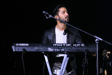 اجرای کنسرت زانیار خسروی در سالن میلاد نمایشگاه