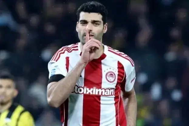 جنجال مهدی طارمی /طارمی عذرخواهی اش را پس گرفت/عکس